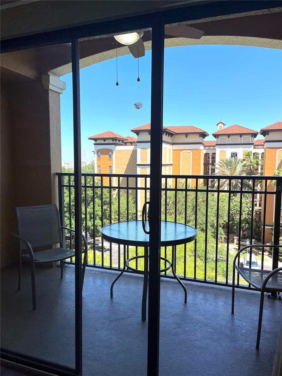 12544 FLORIDAYS RESORT DRIVE — photo 10 of 38