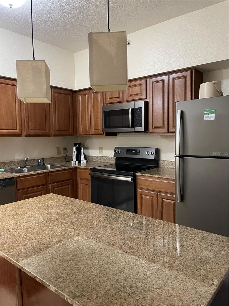 12544 FLORIDAYS RESORT DRIVE — photo 4 of 38