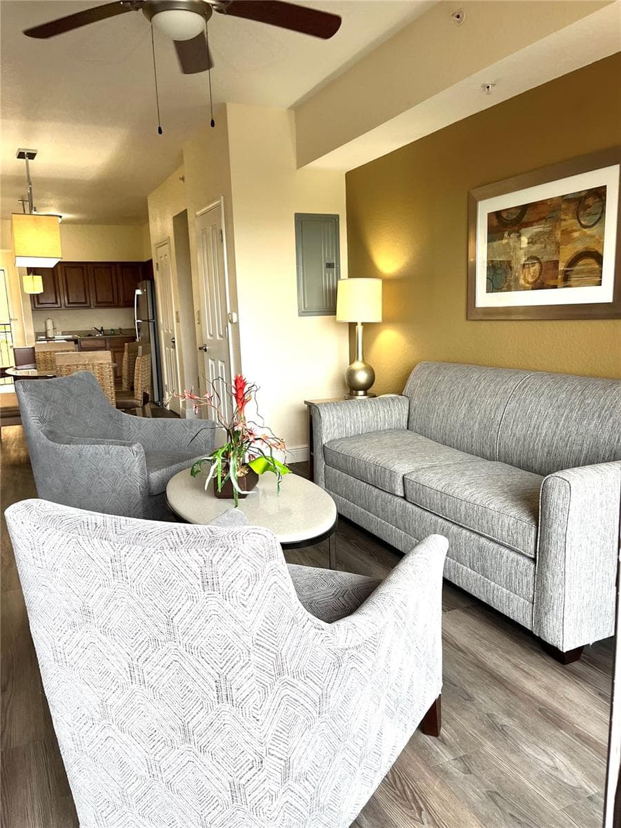 12544 FLORIDAYS RESORT DRIVE — photo 7 of 38