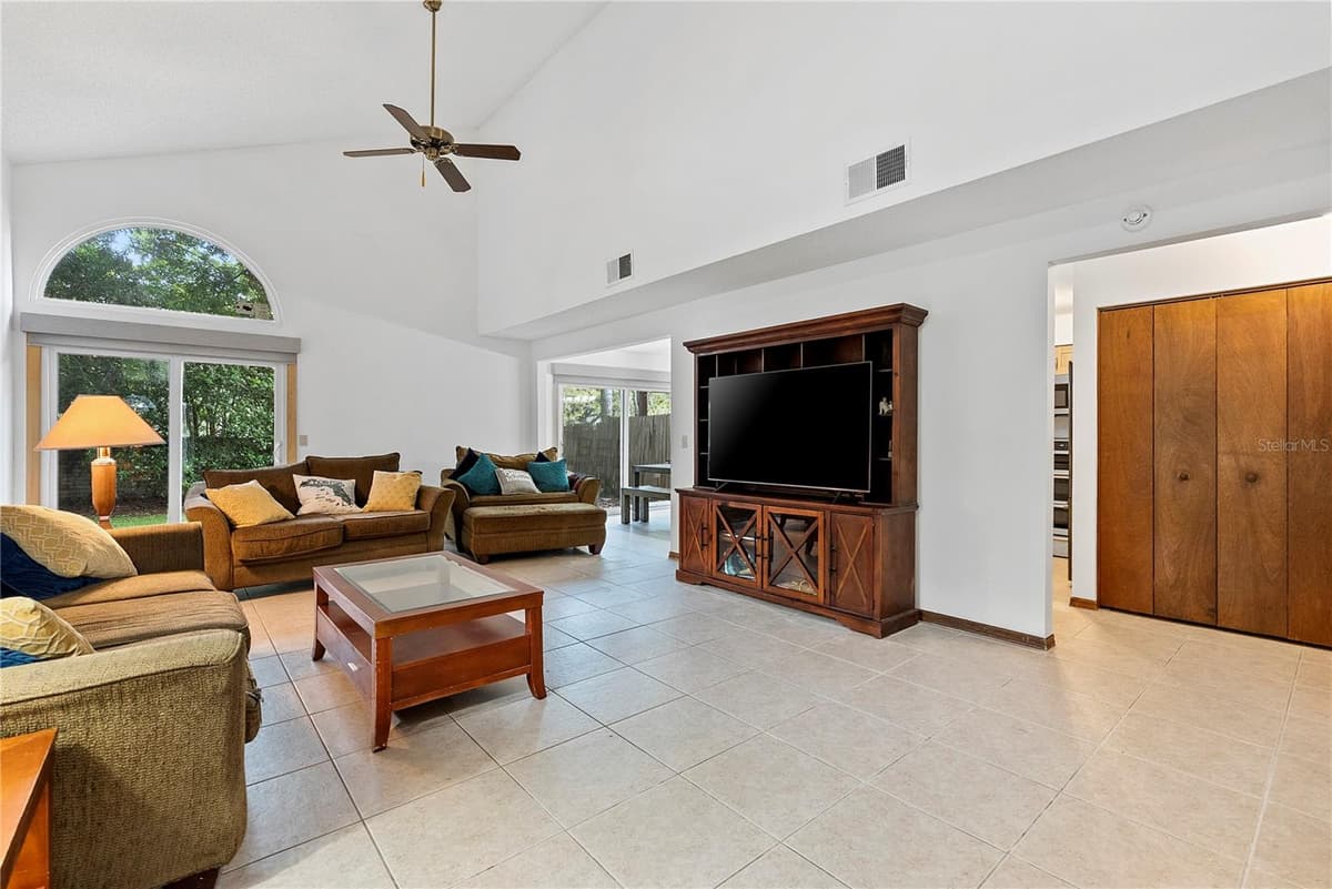 5305 DENVER DRIVE — photo 3 of 28
