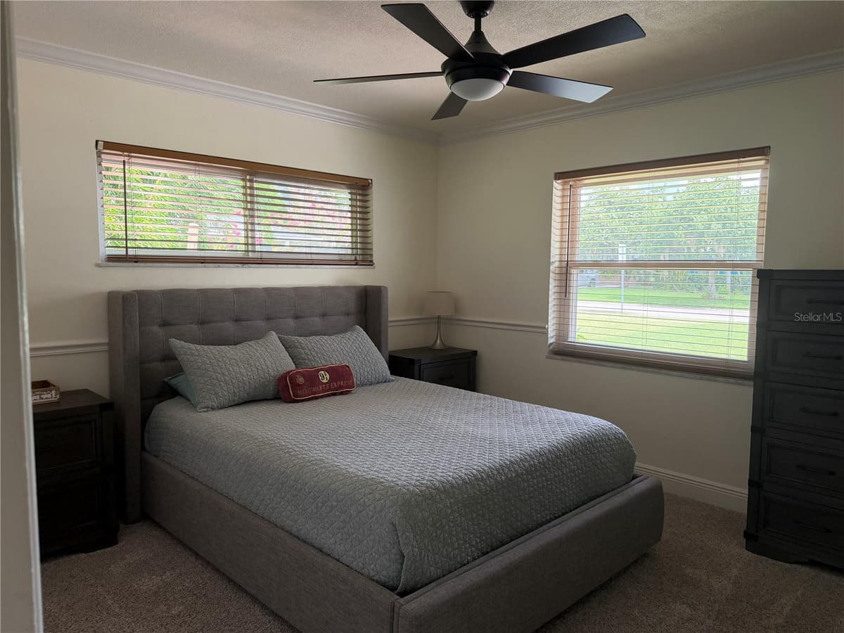 810 SWEETBRIAR ROAD — photo 19 of 28