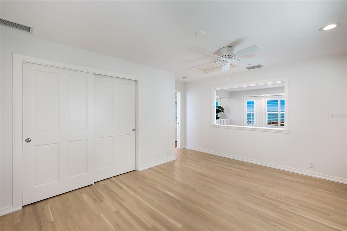 585 BUTTONWOOD BAY DRIVE — photo 29 of 70