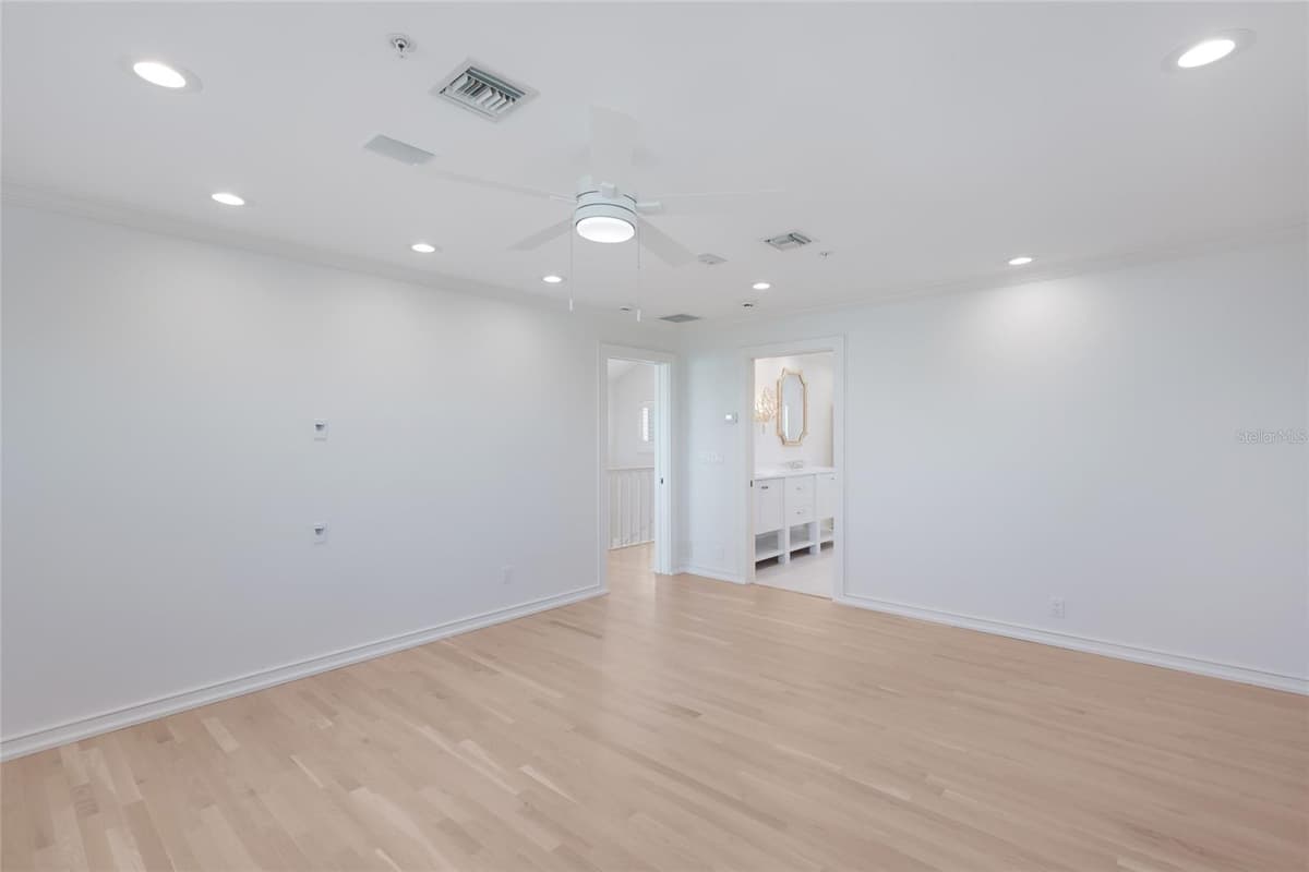 585 BUTTONWOOD BAY DRIVE — photo 33 of 70