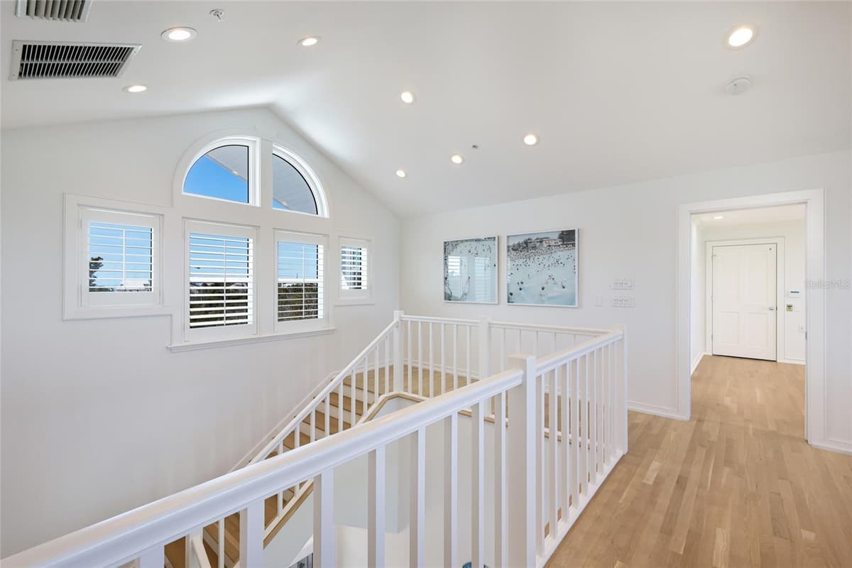 585 BUTTONWOOD BAY DRIVE — photo 27 of 70