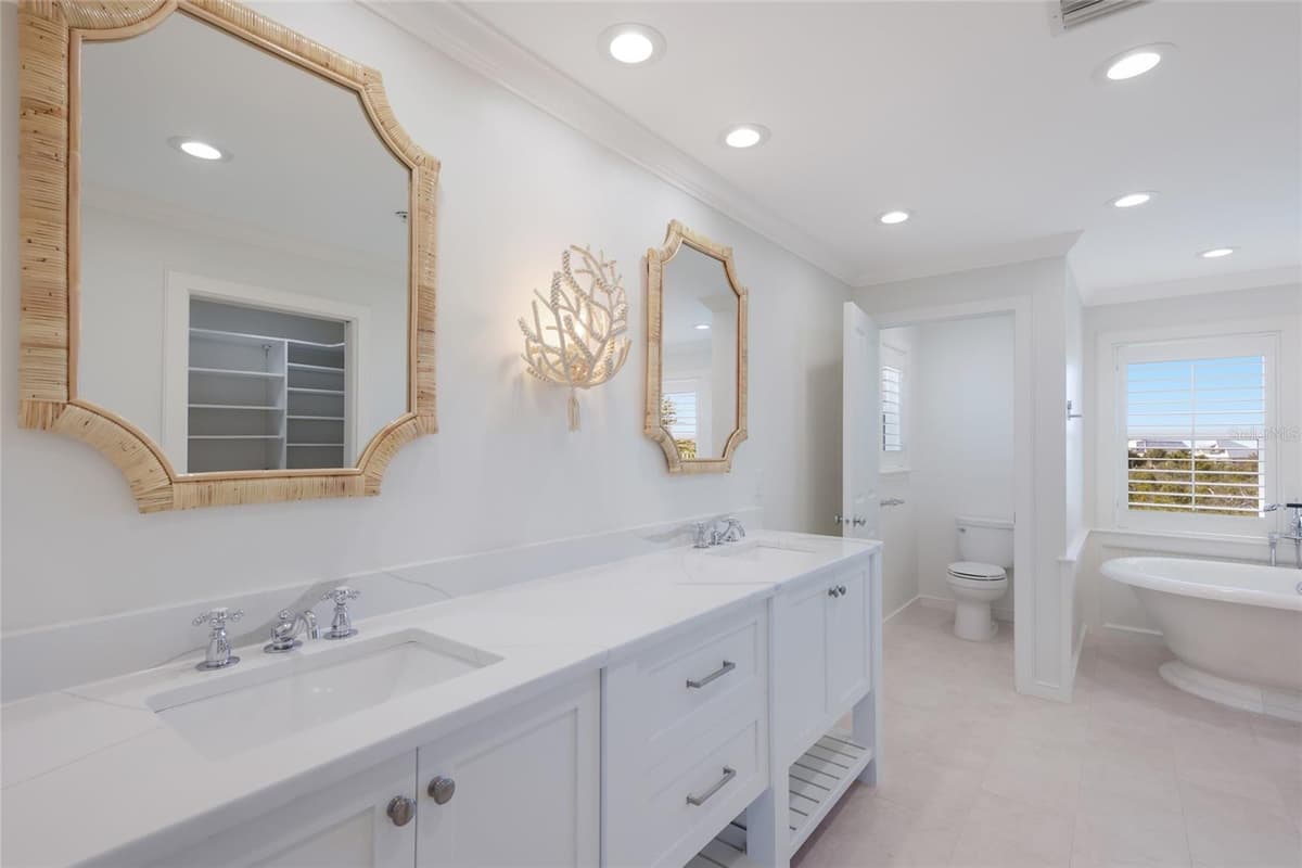 585 BUTTONWOOD BAY DRIVE — photo 35 of 70