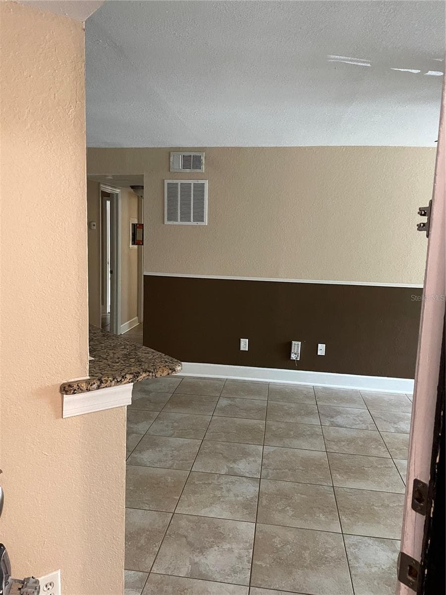 4512 COMMANDER DRIVE — photo 3 of 14