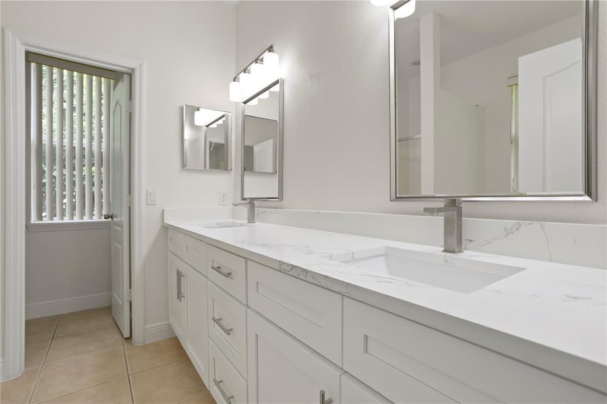10402 EASTPARK LAKE DRIVE — photo 19 of 28