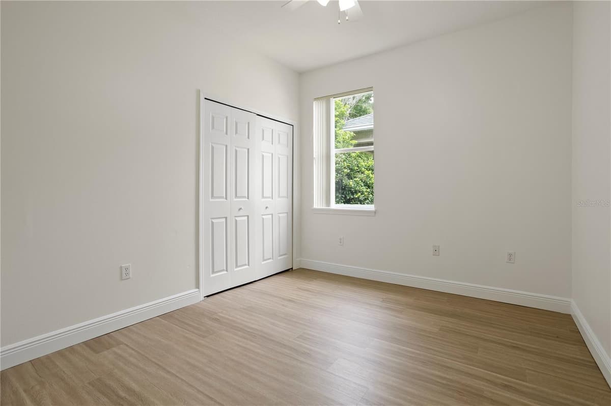 10402 EASTPARK LAKE DRIVE — photo 23 of 28