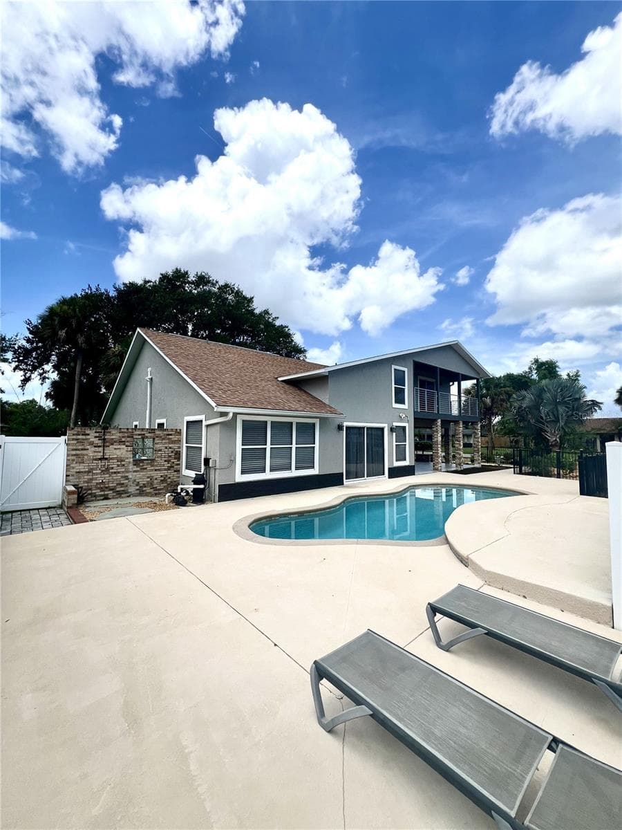 1 HARRIS CIRCLE — photo 83 of 100