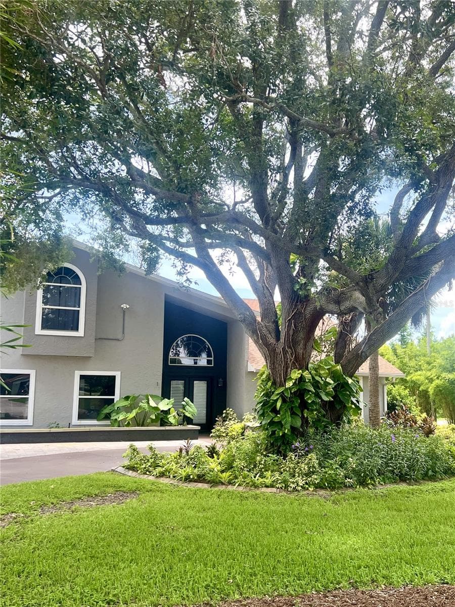 1 HARRIS CIRCLE — photo 51 of 100