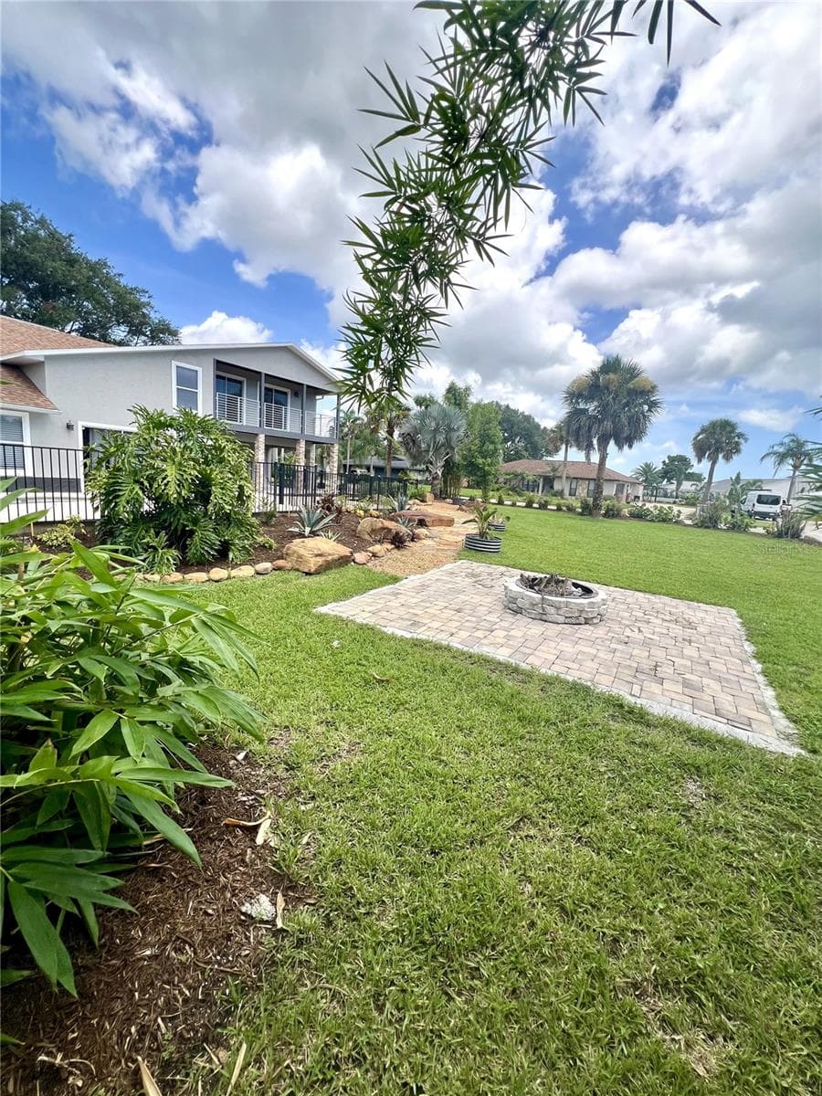 1 HARRIS CIRCLE — photo 64 of 100