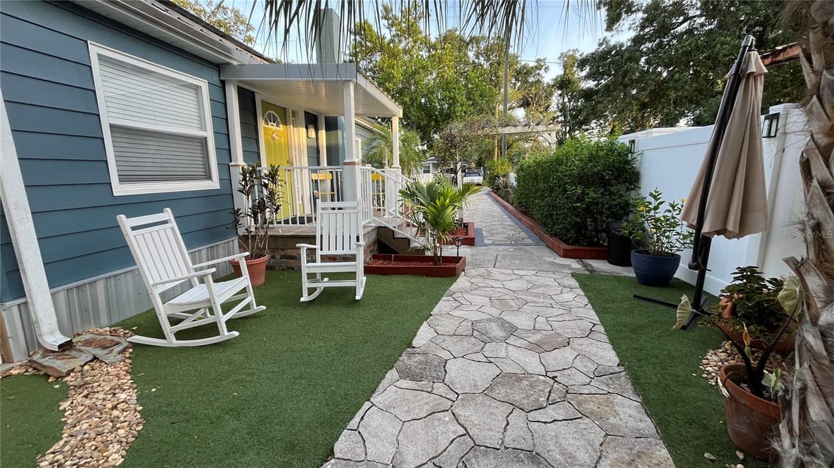 2301 IDLEWILD AVENUE — photo 7 of 38
