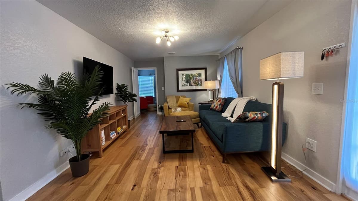 2301 IDLEWILD AVENUE — photo 9 of 38