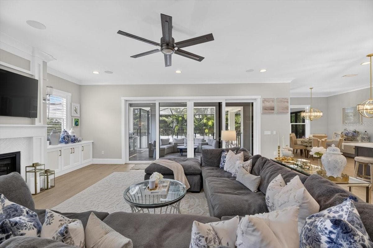 4814 SAN JOSE STREET — photo 17 of 89