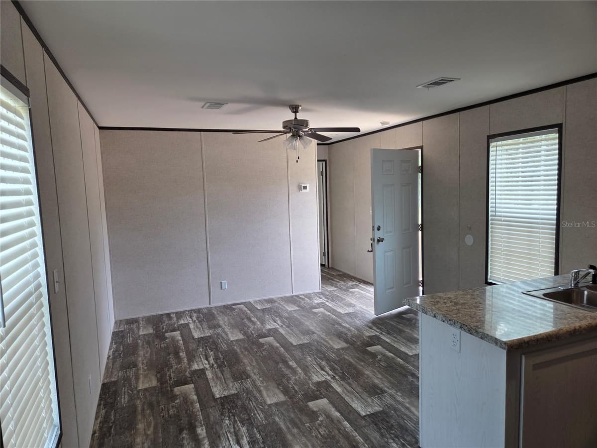 9448 ROUSSEAU STREET — photo 10 of 29