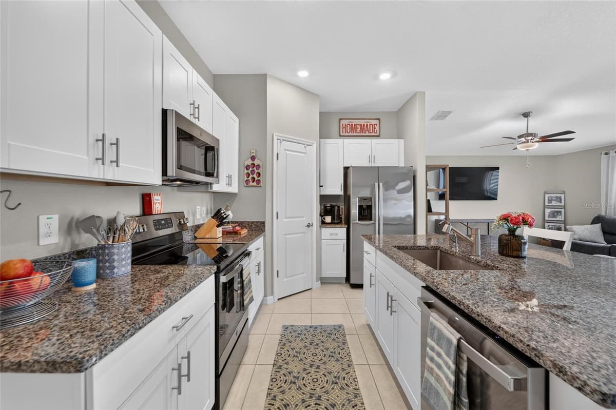 4450 COZY CONDOR COURT — photo 11 of 88