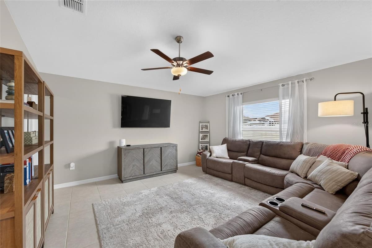 4450 COZY CONDOR COURT — photo 18 of 88