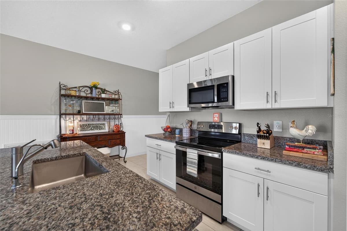 4450 COZY CONDOR COURT — photo 10 of 88