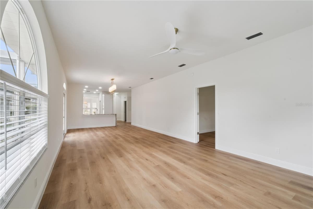 5619 PRINCE ANDREW COURT — photo 14 of 32