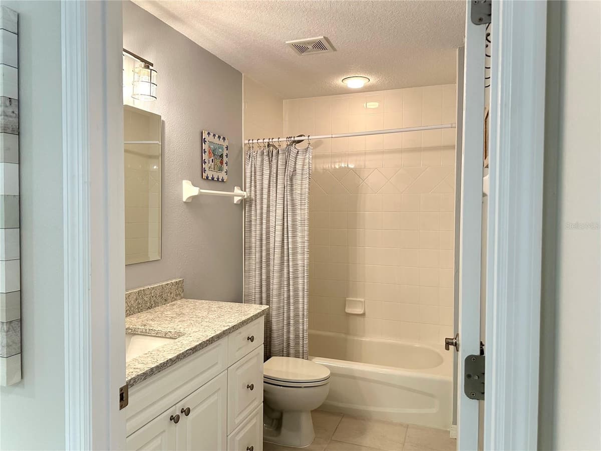 5300 ATLANTIC AVENUE — photo 15 of 59