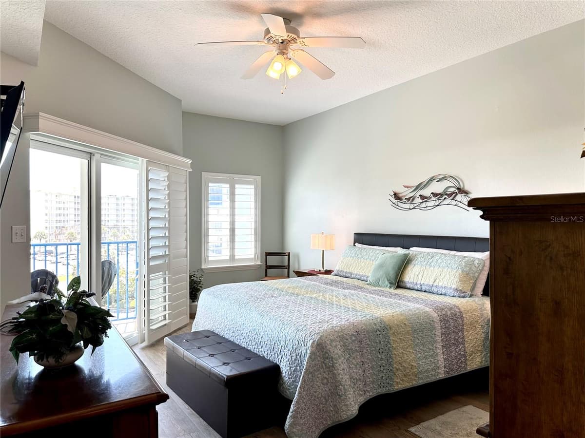 5300 ATLANTIC AVENUE — photo 33 of 59