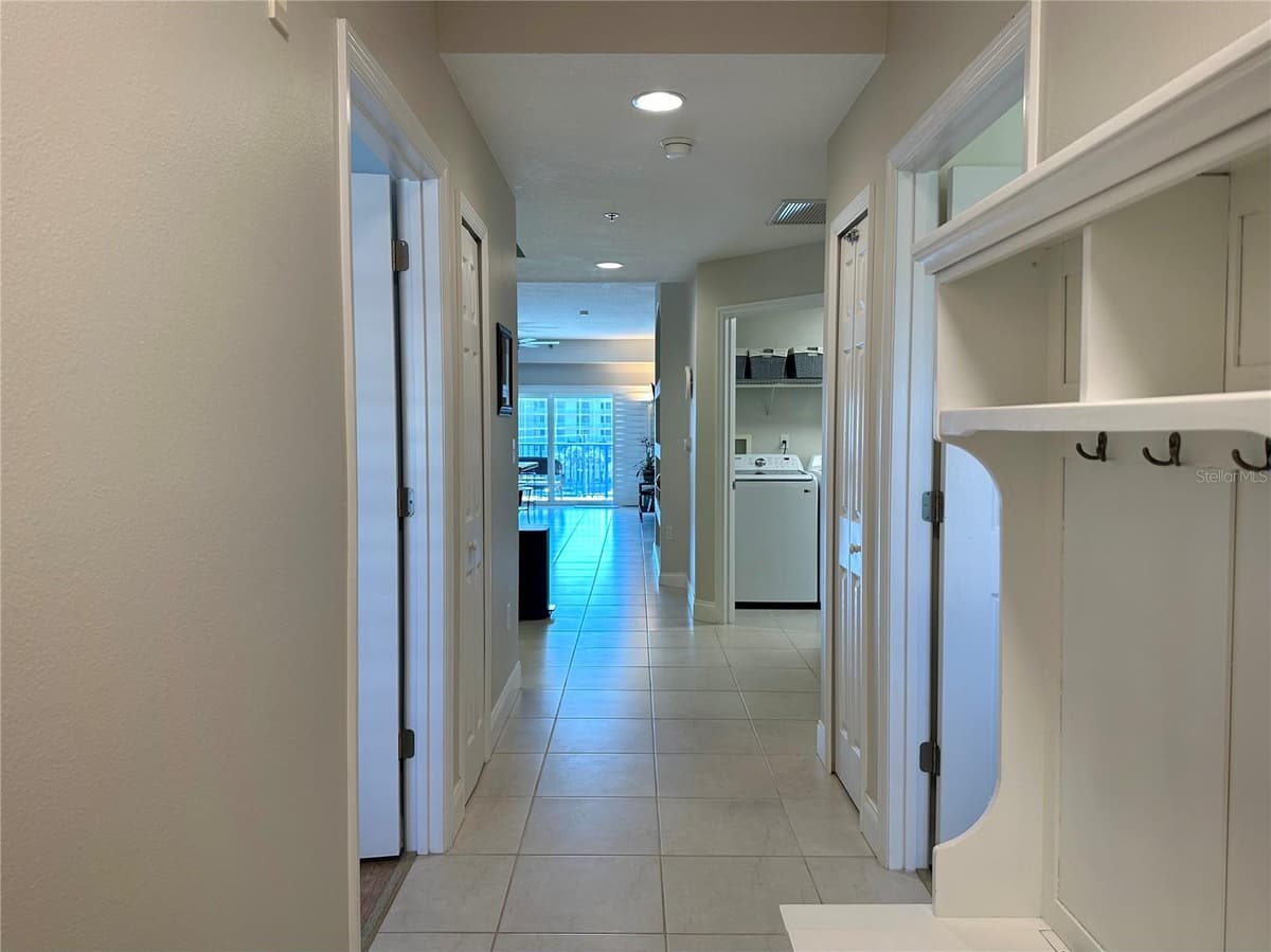 5300 ATLANTIC AVENUE — photo 5 of 59