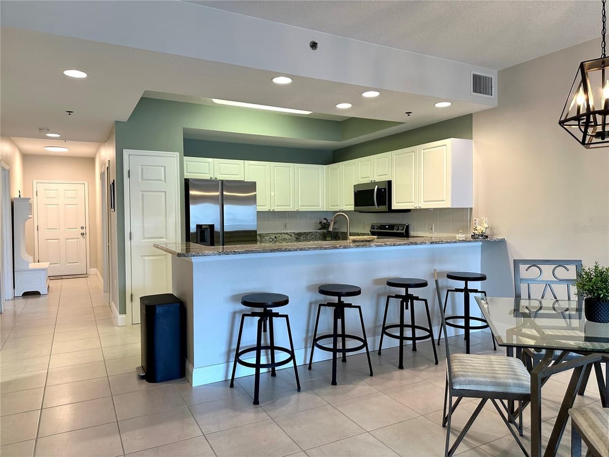 5300 ATLANTIC AVENUE — photo 17 of 59