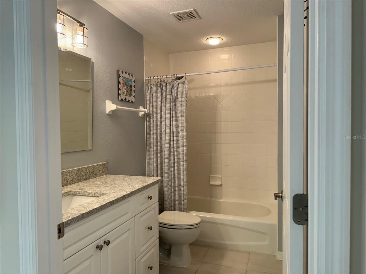 5300 ATLANTIC AVENUE — photo 14 of 59