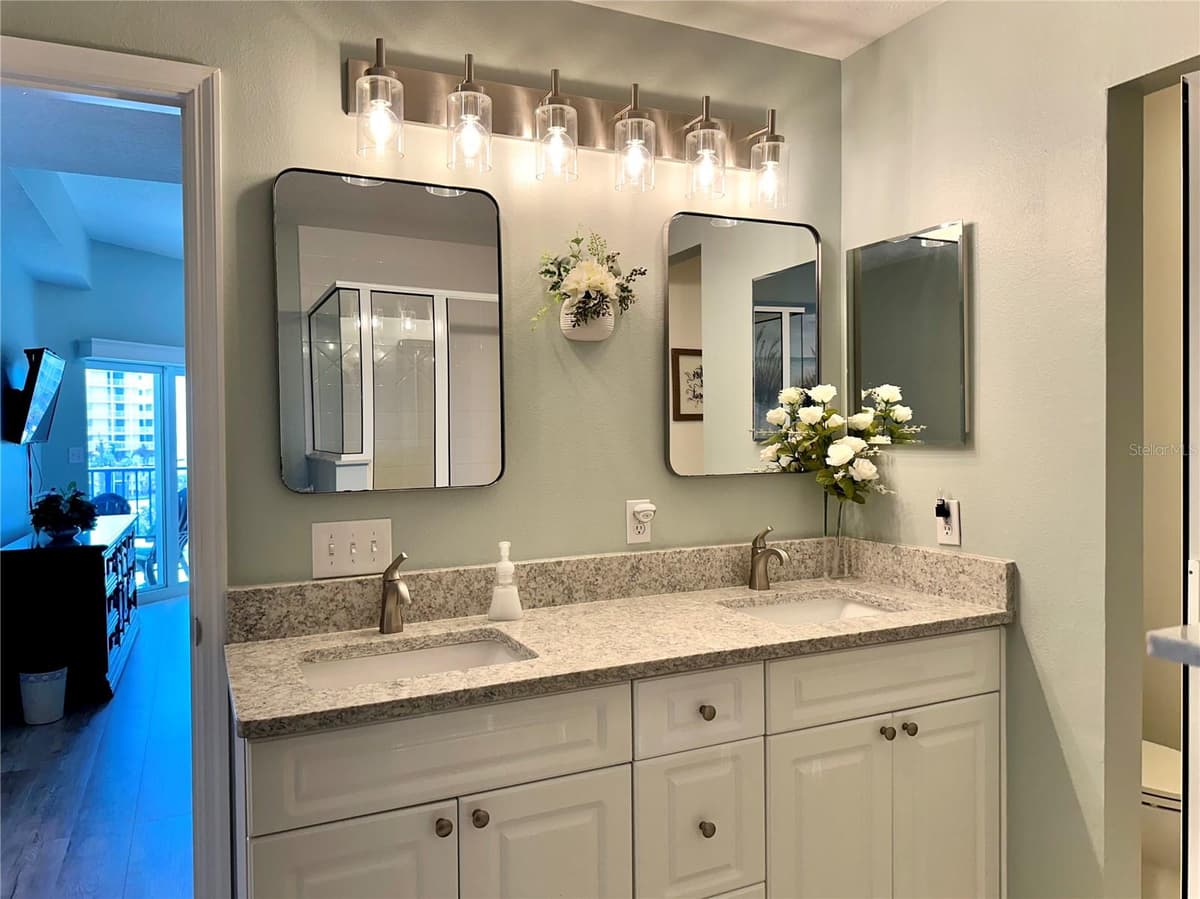 5300 ATLANTIC AVENUE — photo 38 of 59