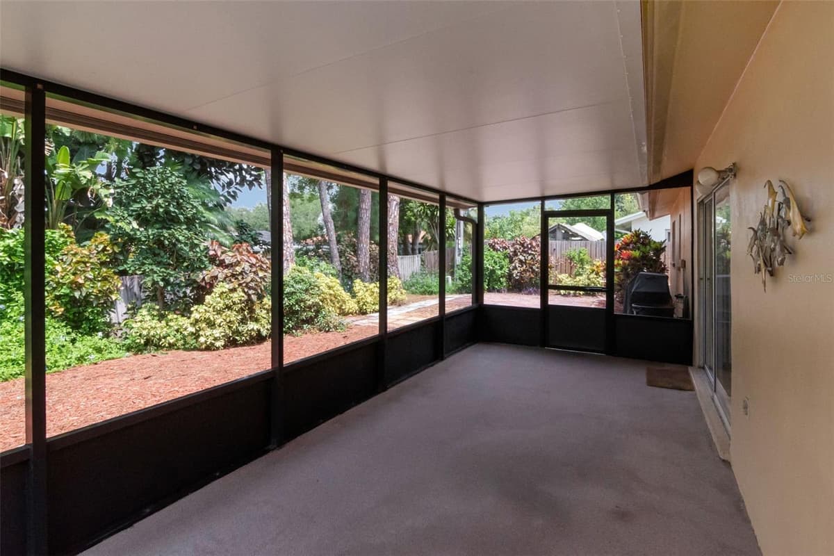 1150 BROOK DRIVE — photo 35 of 57
