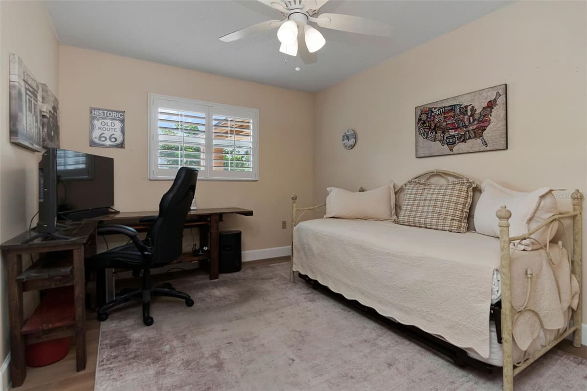 1150 BROOK DRIVE — photo 28 of 57
