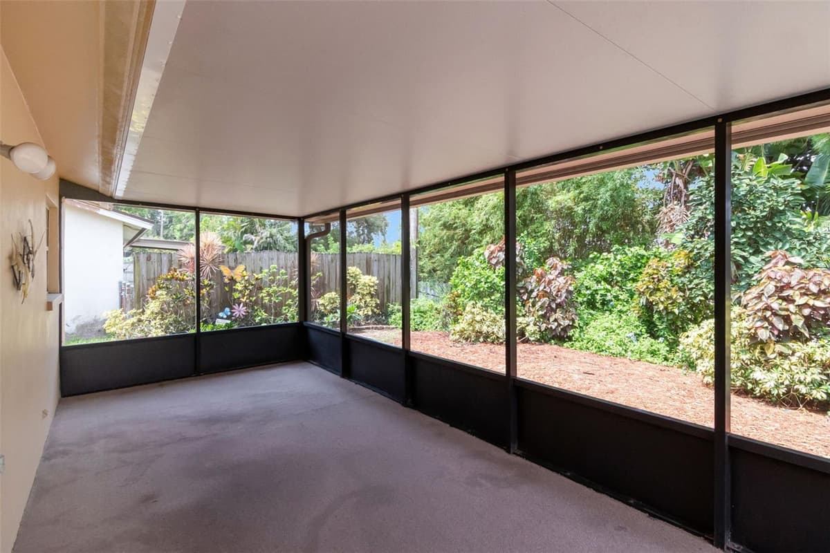 1150 BROOK DRIVE — photo 34 of 57