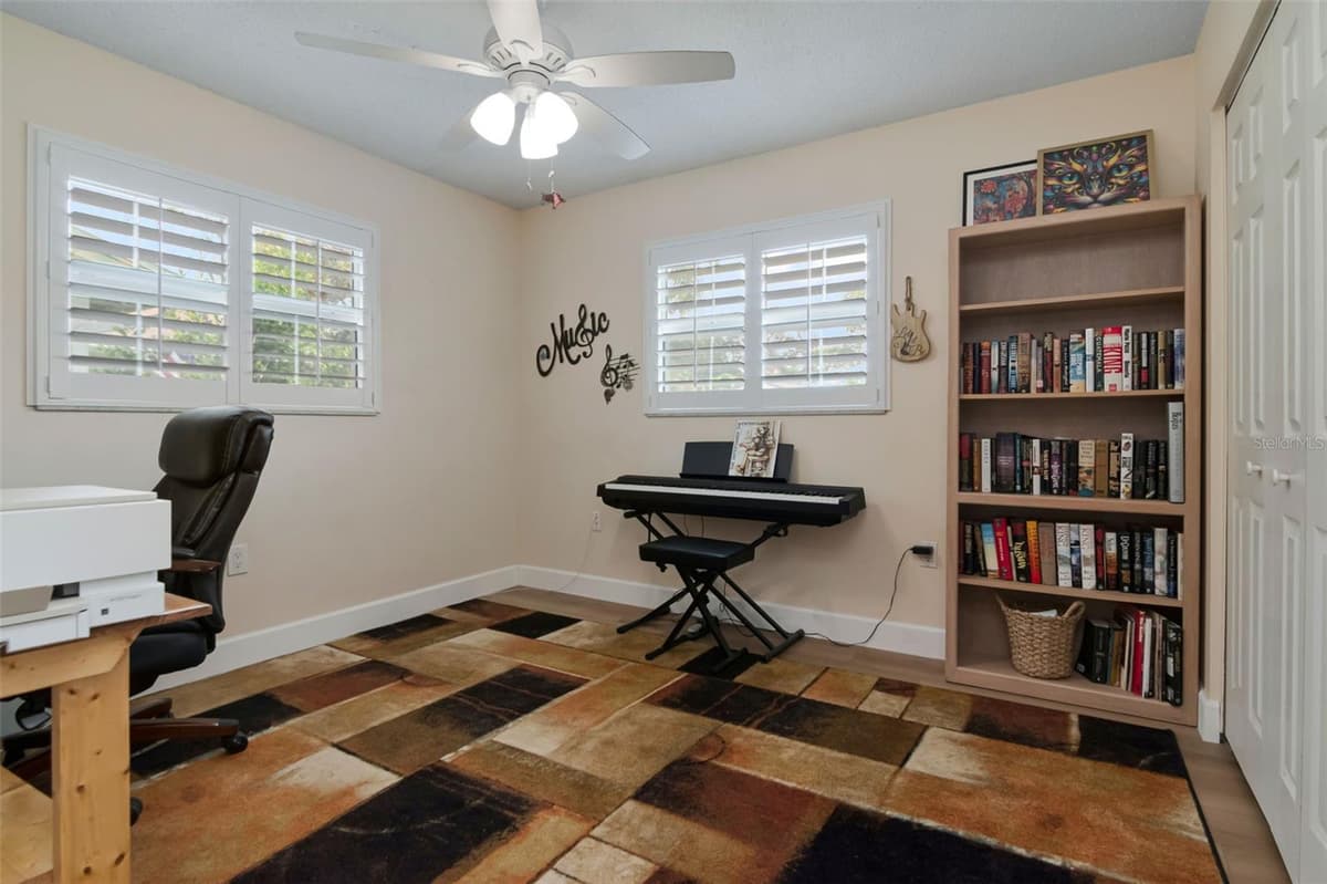 1150 BROOK DRIVE — photo 32 of 57