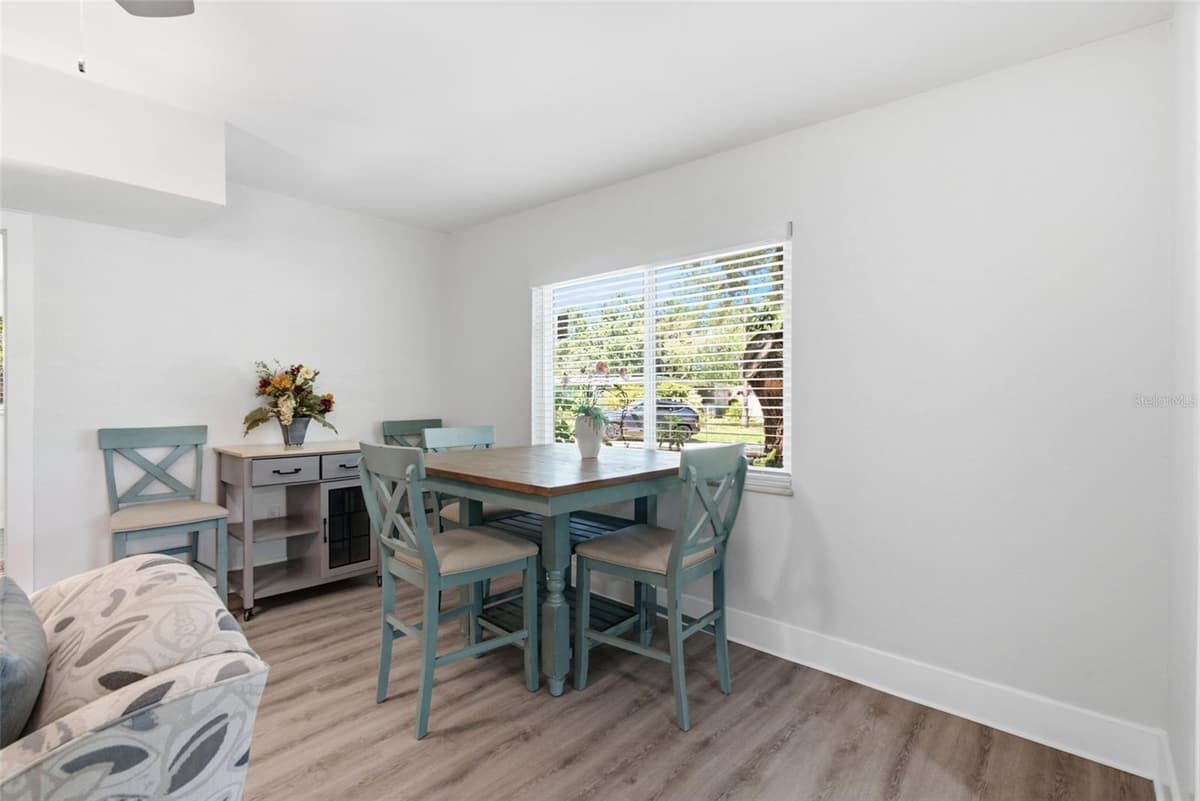 1516 ADELE PLACE — photo 13 of 57