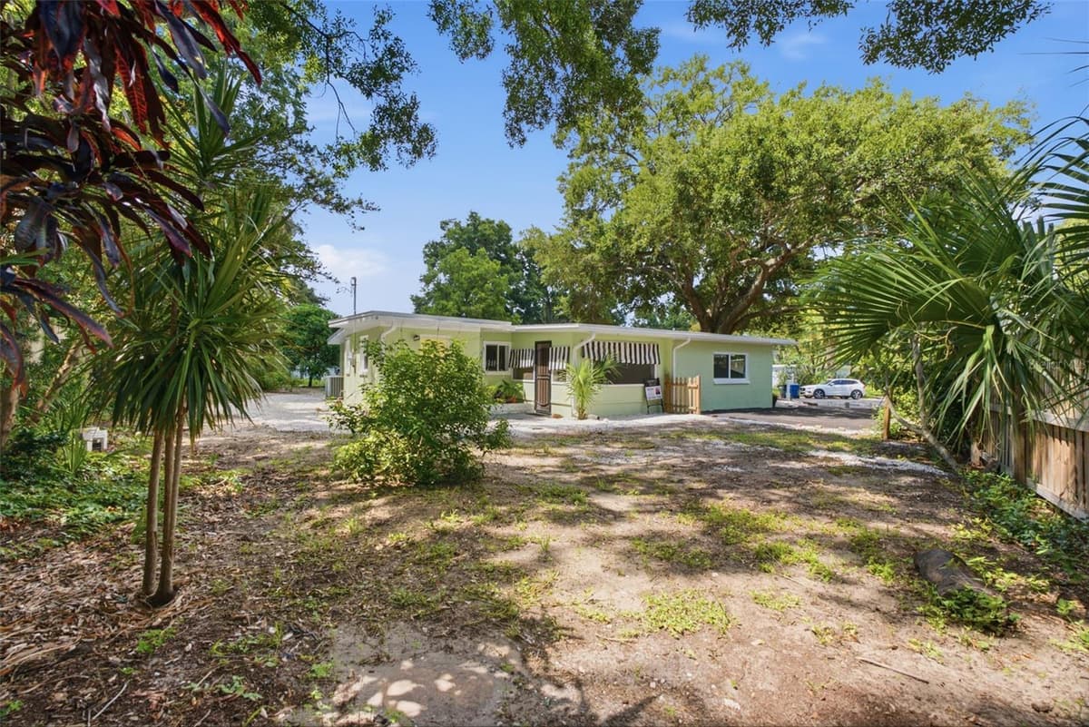 1516 ADELE PLACE — photo 38 of 57