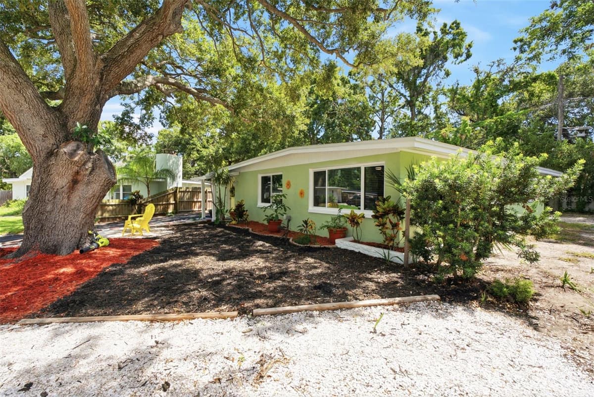 1516 ADELE PLACE — photo 4 of 57