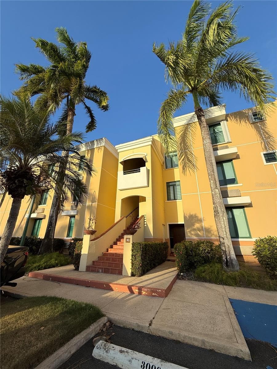 Edificio 8 EL DORADO CLUB — photo 2 of 14