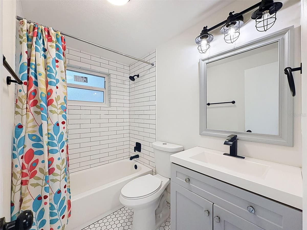 6845 MEDLAR DRIVE — photo 16 of 32