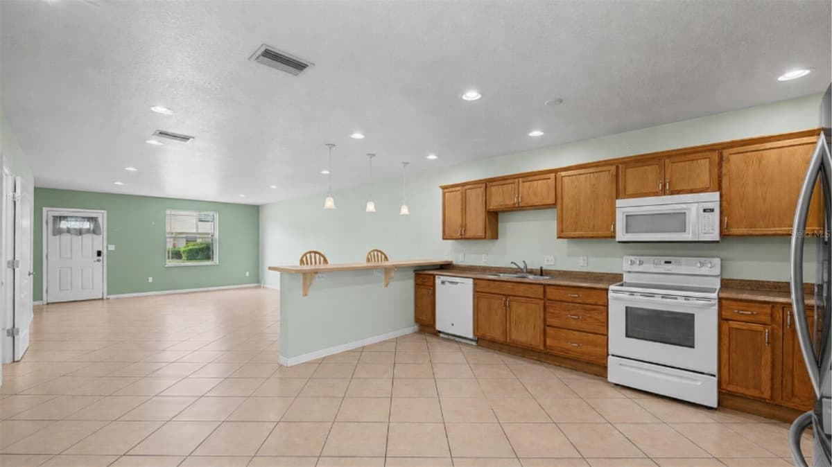 2106 PINE CHACE COURT — photo 11 of 39
