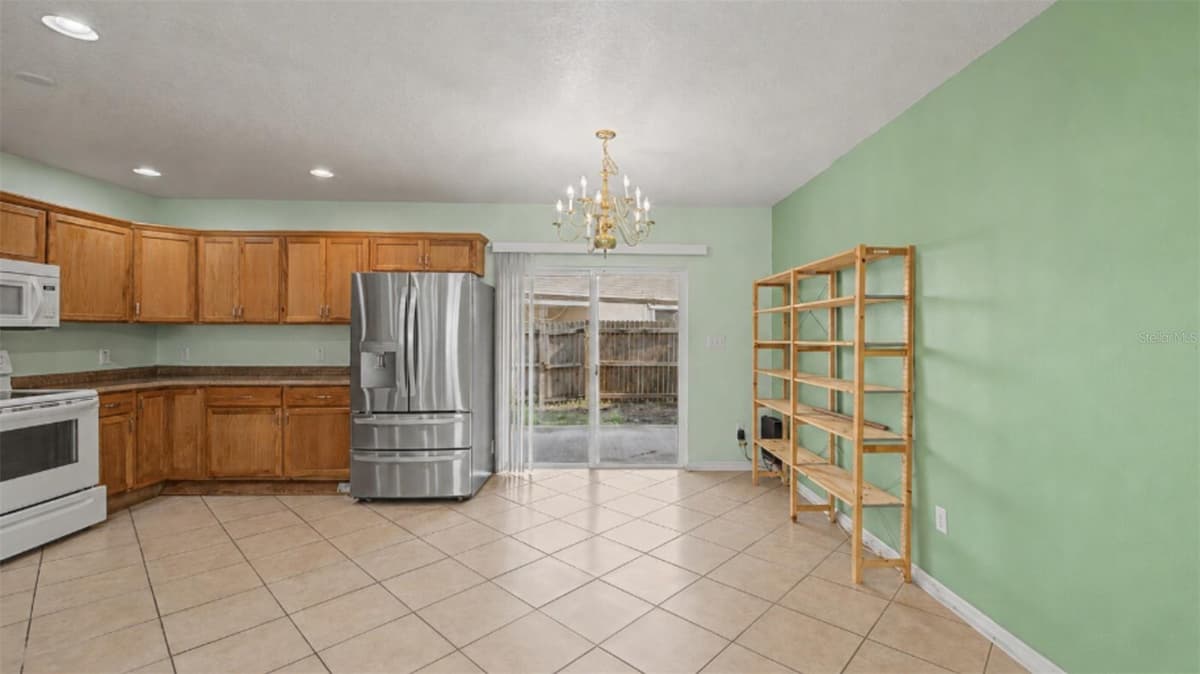 2106 PINE CHACE COURT — photo 10 of 39