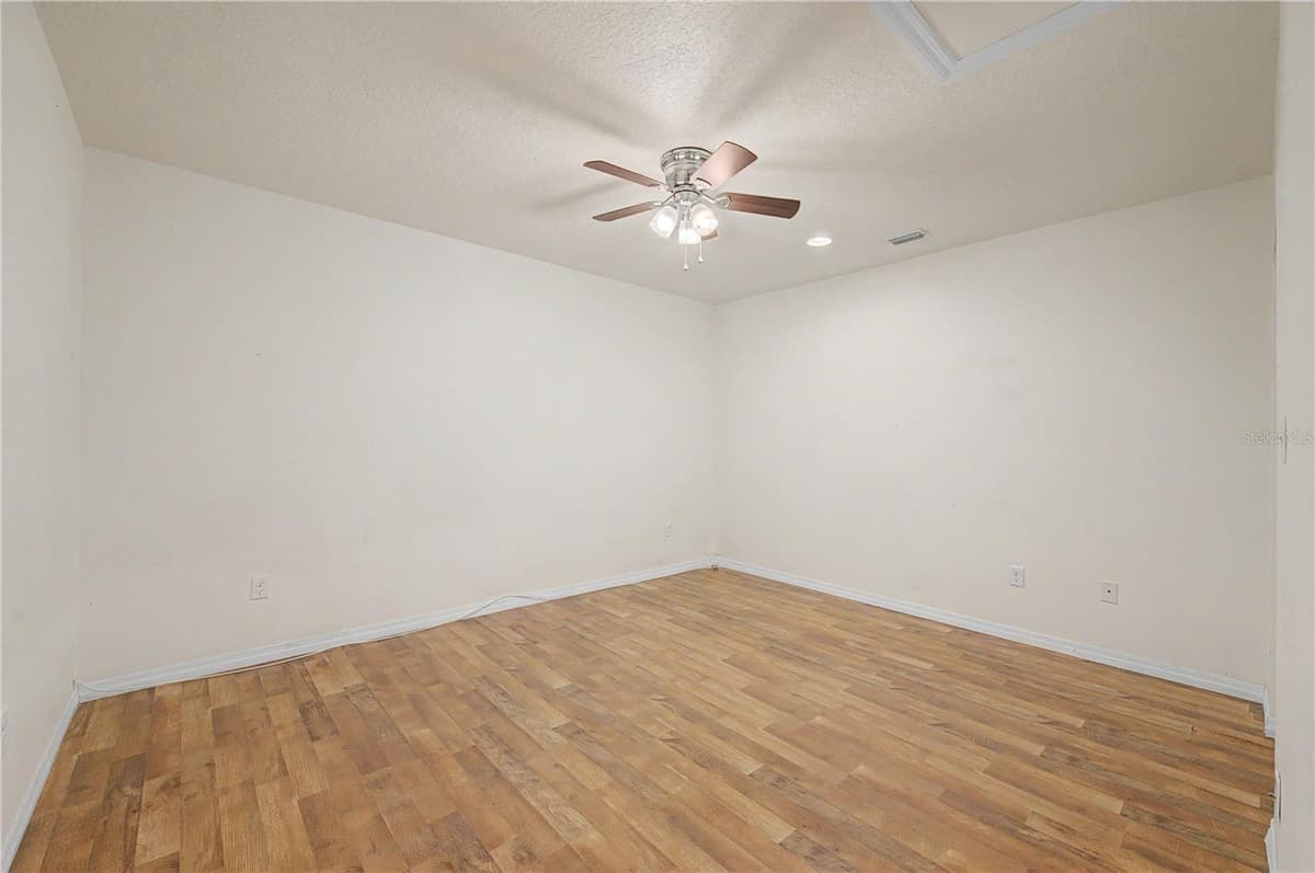 2106 PINE CHACE COURT — photo 28 of 39