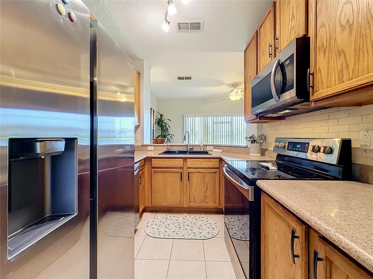 9379 FLOWERING COTTONWOOD ROAD — photo 6 of 42