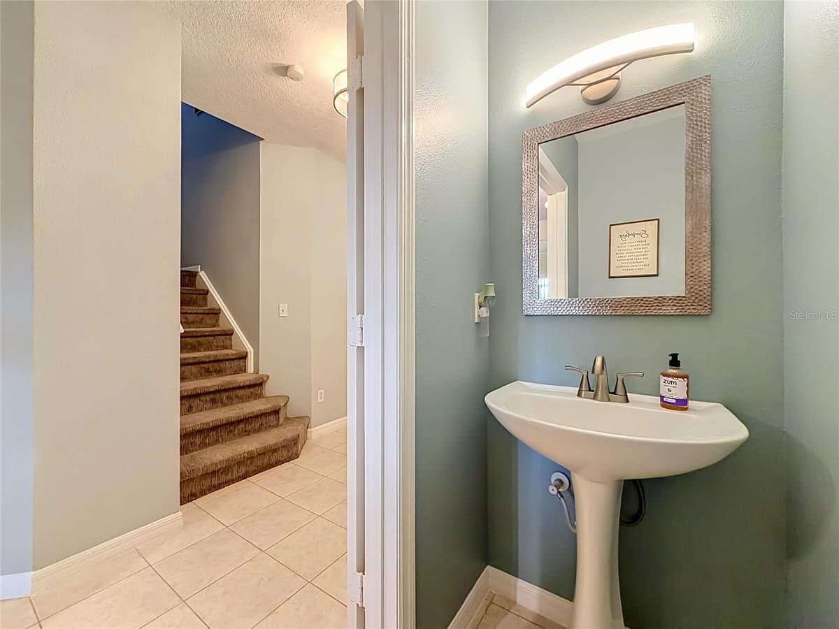9379 FLOWERING COTTONWOOD ROAD — photo 17 of 42