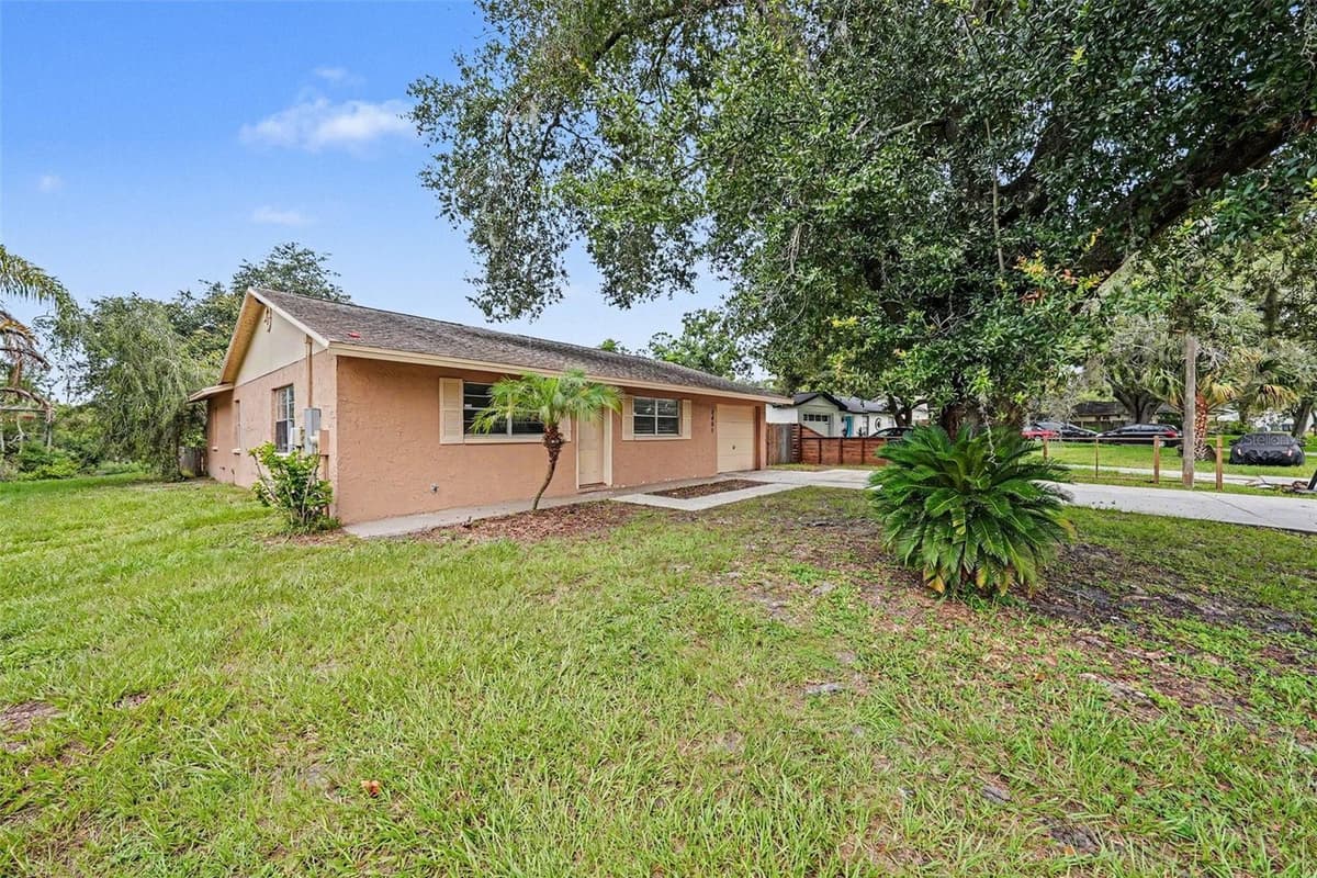 2451 GLENVIEW DRIVE — photo 4 of 29