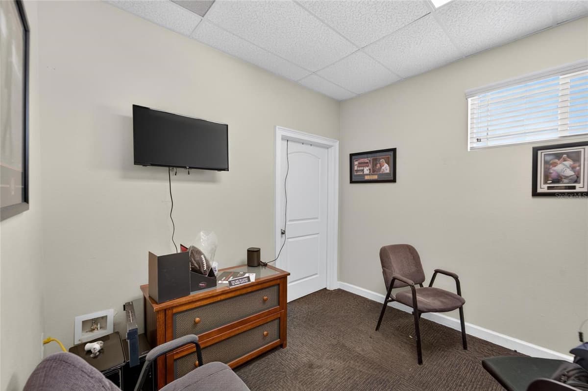 7318 COMANCHE AVENUE — photo 39 of 100