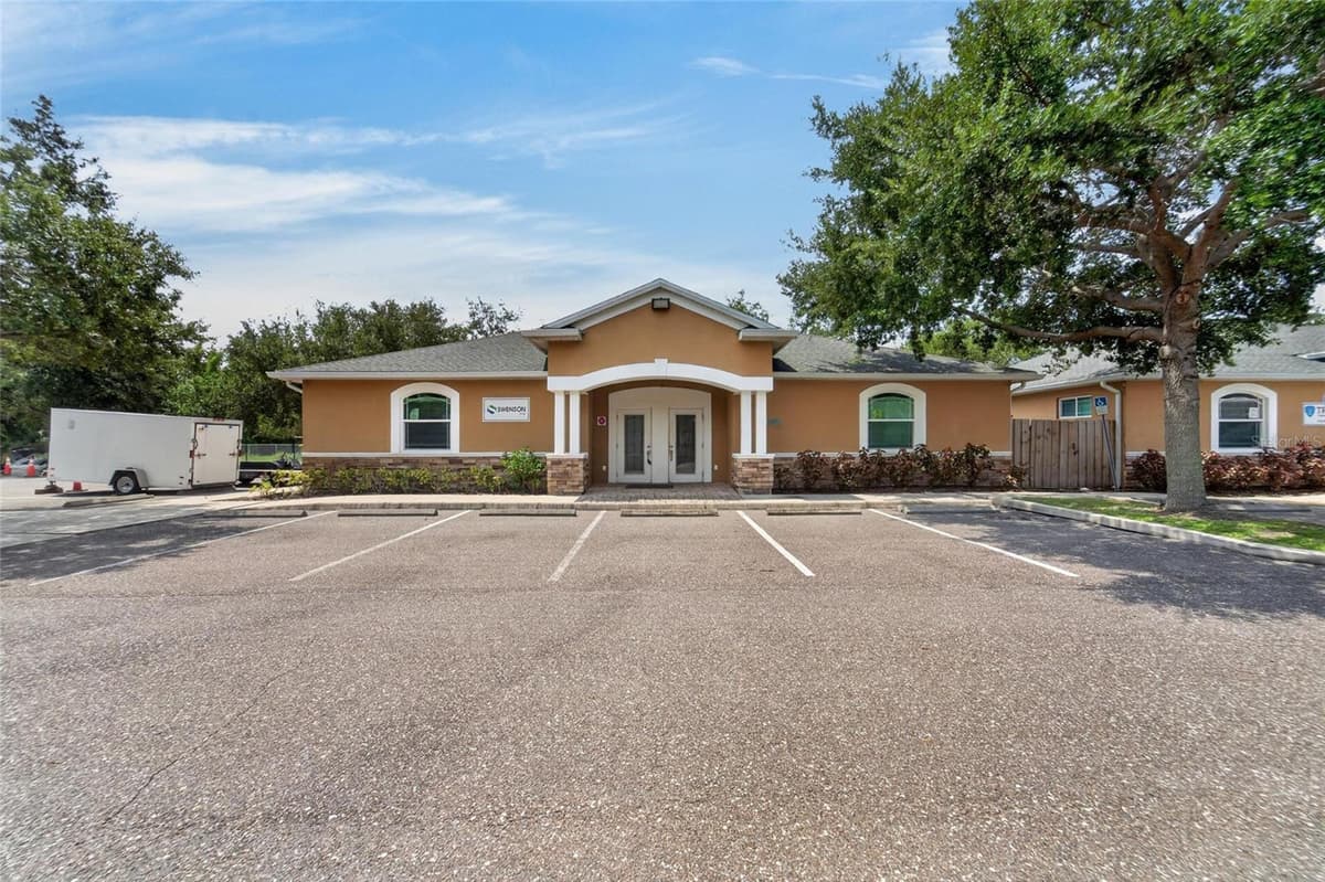 7318 COMANCHE AVENUE — photo 49 of 100