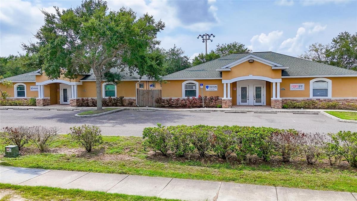 7318 COMANCHE AVENUE — photo 1 of 100