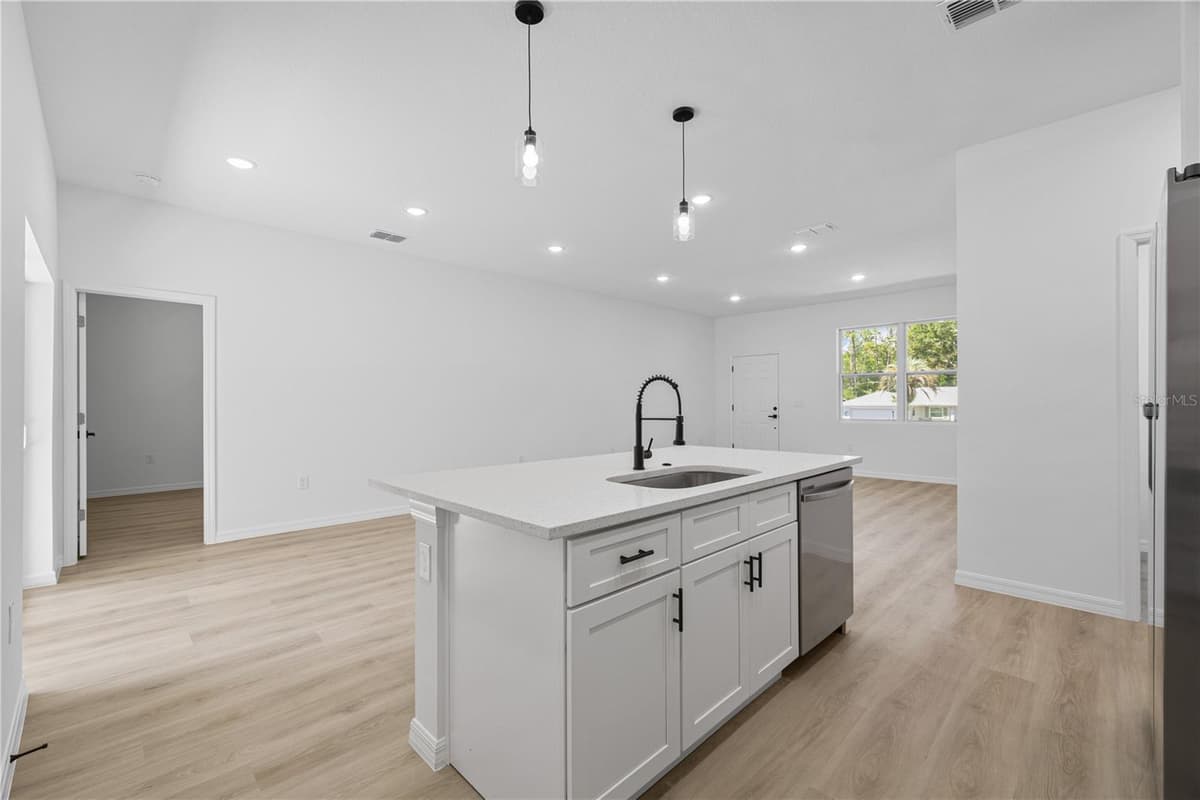254 BRIMSON PLACE — photo 7 of 31