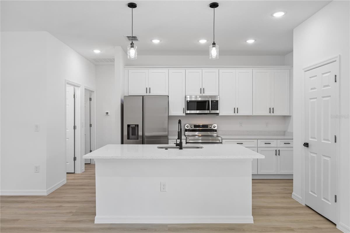 254 BRIMSON PLACE — photo 8 of 31