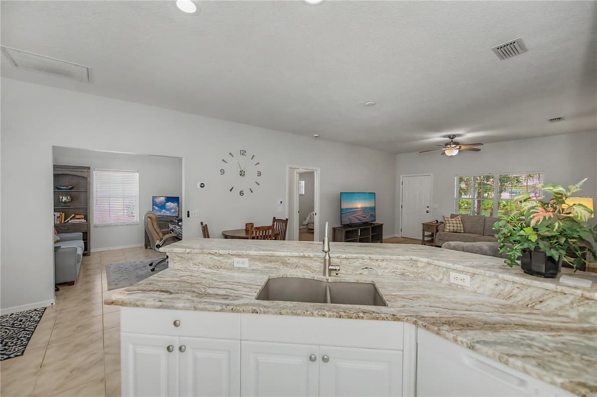 1253 RED OAK LANE — photo 28 of 82